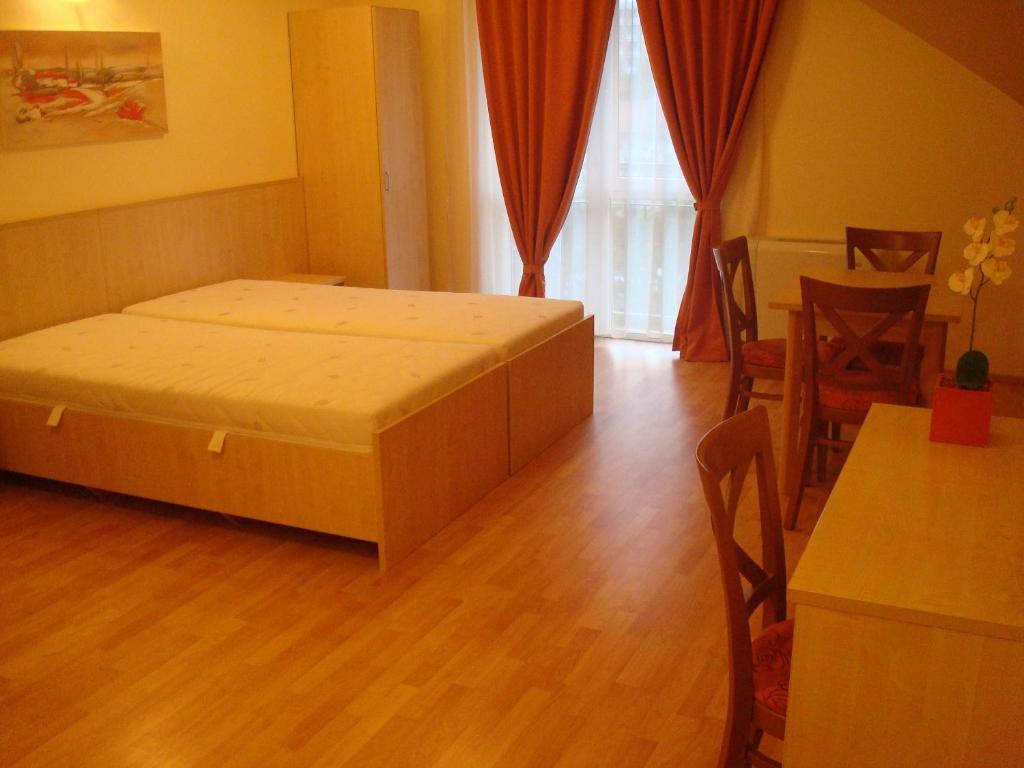 Carpe Diem Apartment Hajdúszoboszló Oda fotoğraf