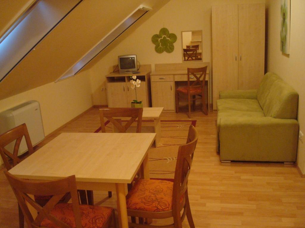 Carpe Diem Apartment Hajdúszoboszló Oda fotoğraf